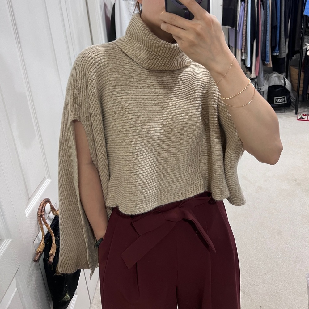 Turtle neck sweater